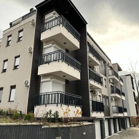 N Apartament *